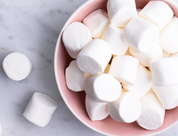 marshmallows-crop-54c6178949fc41258ba4cc11c7a9d635